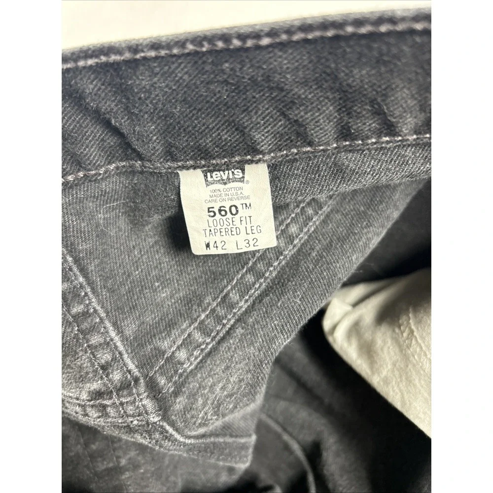 Levi's Vintage 560 Mens Jeans Made USA 42x 32 Loose  Fit 100% Cotton Black